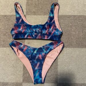 Bright geometric bikini set